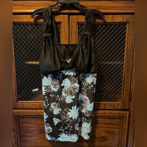 Black and Blue Floral swimsuit top 3x